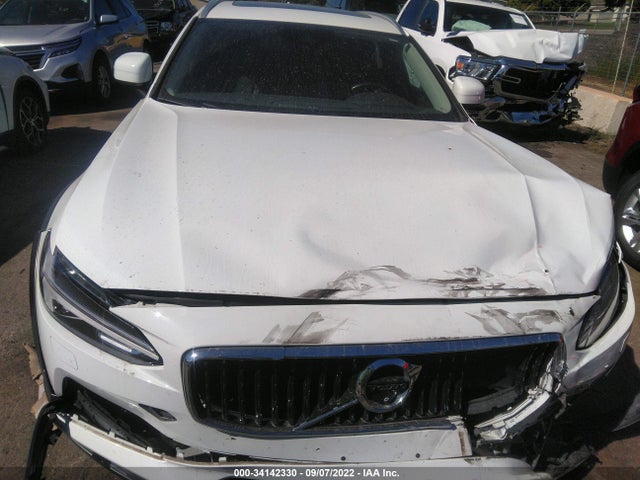 2017 Volvo V90, VIN: YV4A22NL2H1006396