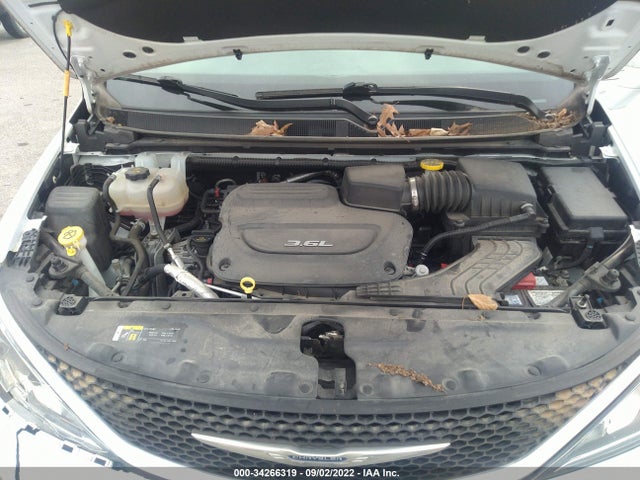 Chrysler Pacifica Touring L 2018 2C4RC1BGXJR103576 Image 10