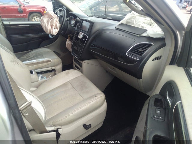 2A4RR8DG4BR704370 Chrysler Town & Country Touring-l