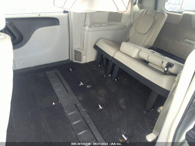 2A4RR8DG4BR704370 Chrysler Town & Country Touring-l