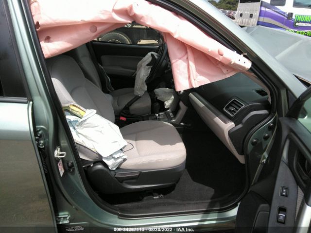 JF2SJAGC5JH586288 Subaru Forester Premium