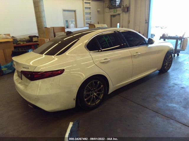 2019 Alfa Romeo Giulia, VIN: ZARFAMAN5K7600148
