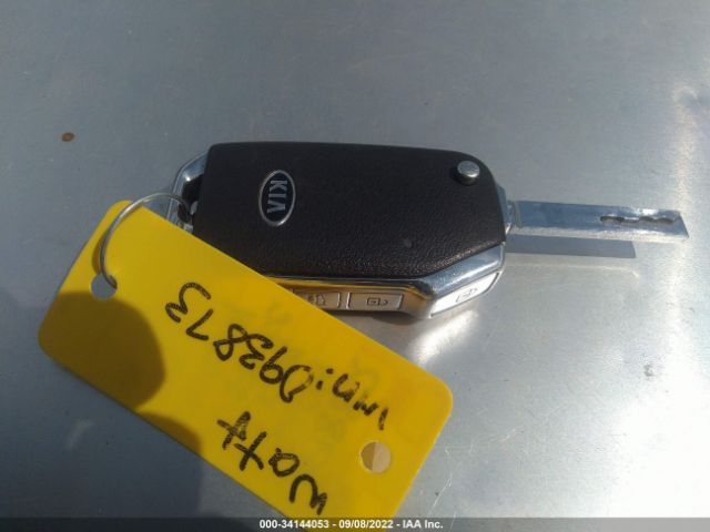 3KPF24AD6KE093873 KIA Forte Lxs