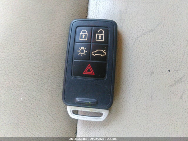 2015 Volvo V60, VIN: YV140MEK4F1262264