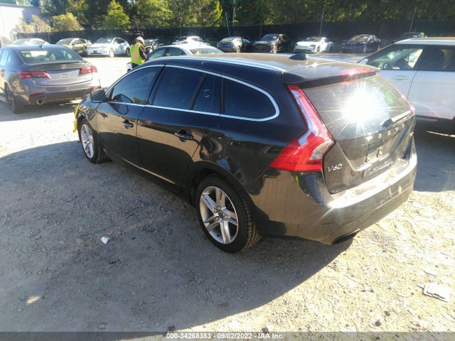 2015 Volvo V60, VIN: YV140MEK4F1262264