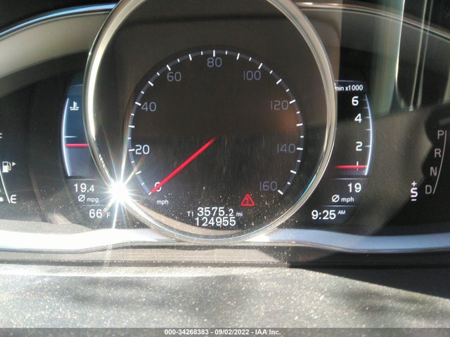 2015 Volvo V60, VIN: YV140MEK4F1262264