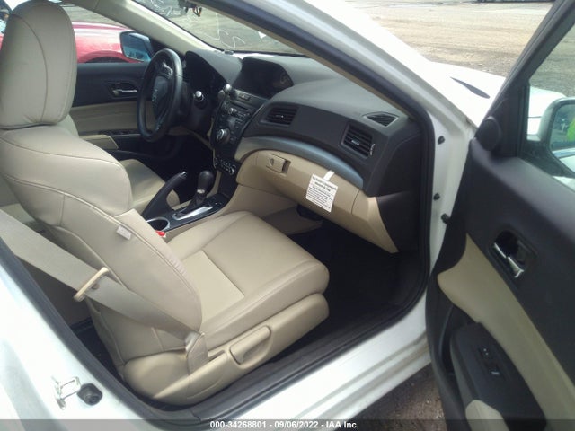 2018 Acura ILX, VIN: 19UDE2F38JA006402