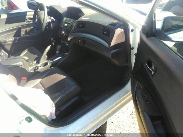 2016 Acura ILX, VIN: 19UDE2F33GA012990