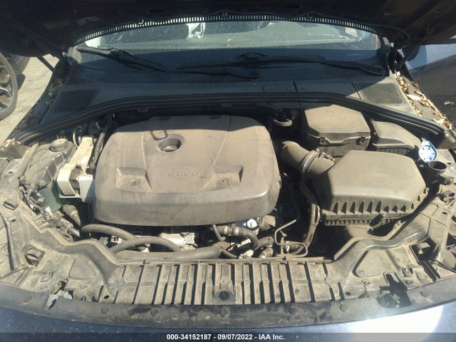 2016 Volvo V60, VIN: YV140MEK7G1304962