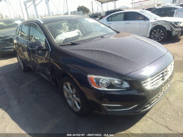 2016 Volvo V60, VIN: YV140MEK7G1304962