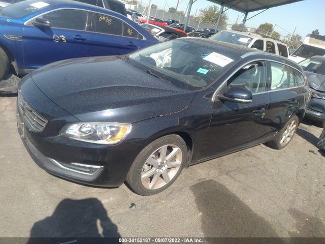 2016 Volvo V60, VIN: YV140MEK7G1304962