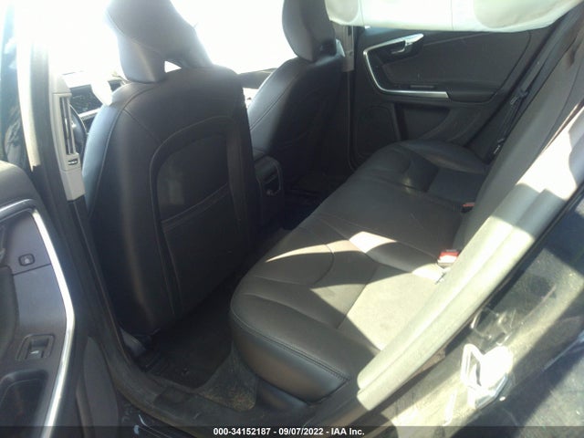 2016 Volvo V60, VIN: YV140MEK7G1304962