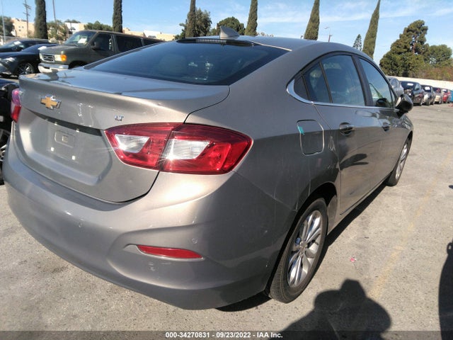 2019 Chevrolet Cruze, VIN: 1G1BE5SMXK7128580