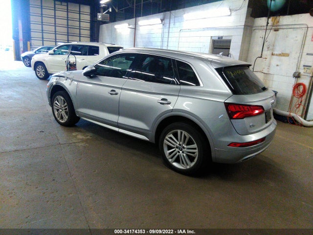 WA1BNAFY8J2047662 Audi Q5 Premium Plus