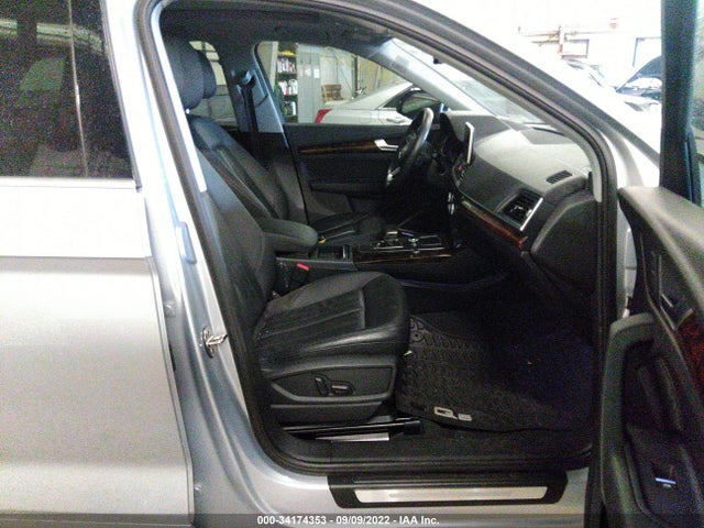 WA1BNAFY8J2047662 Audi Q5 Premium Plus