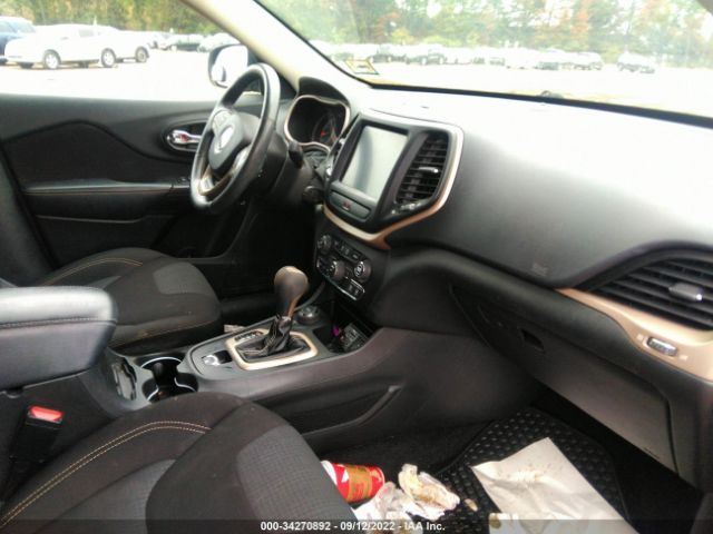 1C4PJMCS1FW795453 Jeep Cherokee Latitude