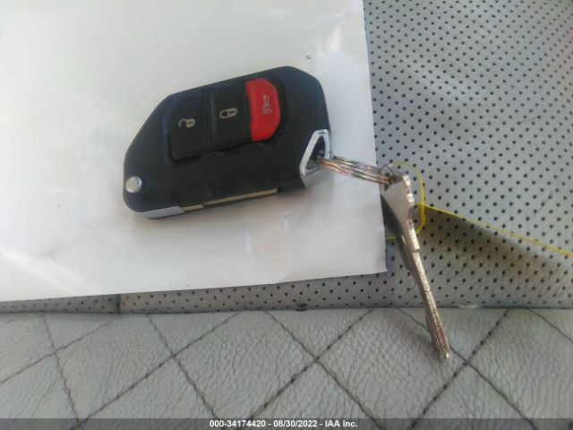 1C4RJFJG9JC394391 Jeep Grand Cherokee Summit