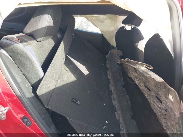 Toyota C-HR XLE 2021 JTNKHMBX6M1097736 Image 8