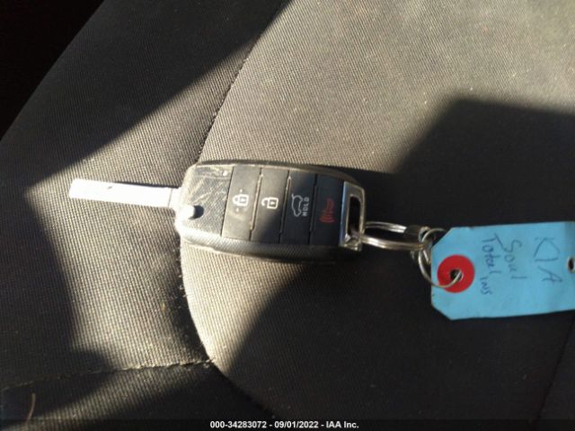 KNDJN2A28E7002479 KIA Soul Base