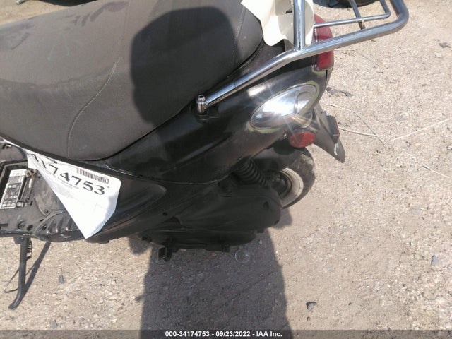 2007 GENUINE SCOOTER CO. BUDDY 150/ST TROPEZ VIN: RFVPAC60981000837