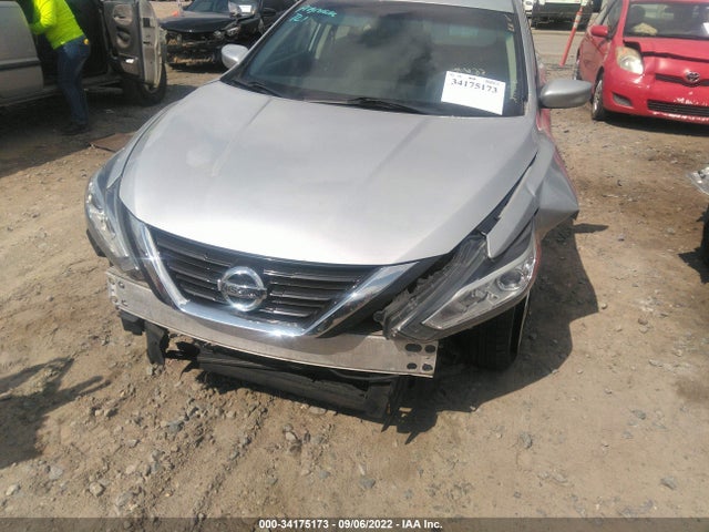 2018 Nissan Altima, VIN: 1N4AL3AP9JC208960