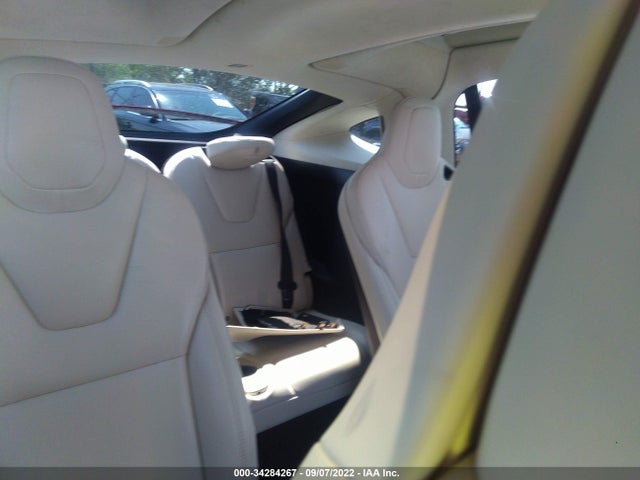 2018 Tesla Model X, VIN: 5YJXCBE25JF140110