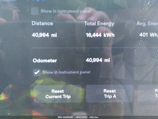 2018 Tesla Model X, VIN: 5YJXCBE25JF140110