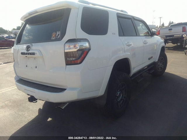 2018 Toyota 4Runner, VIN: JTEBU5JR1J5592886