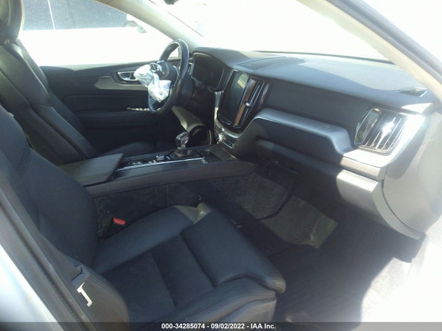 2019 Volvo XC60, VIN: LYV102RKXKB223673