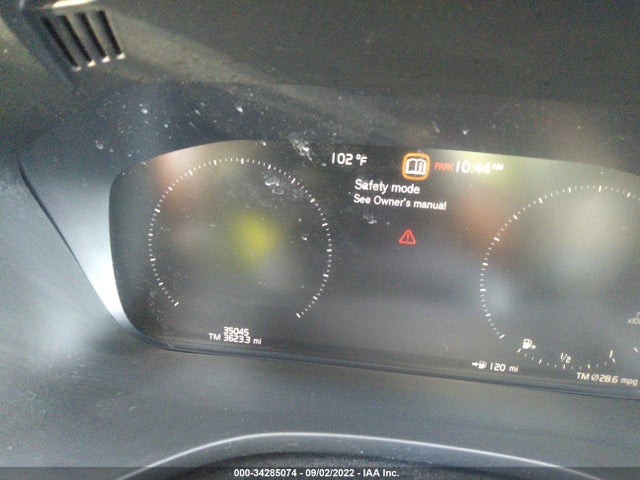2019 Volvo XC60, VIN: LYV102RKXKB223673