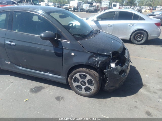 2017 Fiat 500e, VIN: 3C3CFFGE6HT514132