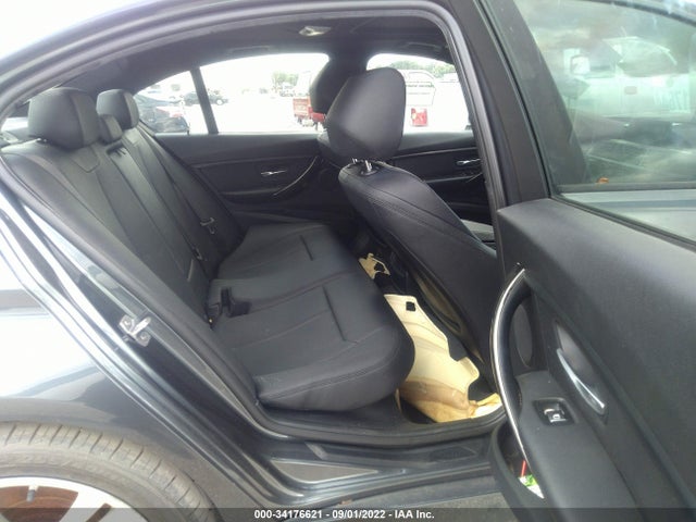 BMW 3 Series 320i 2016 WBA8E1G50GNT35619 Image 8