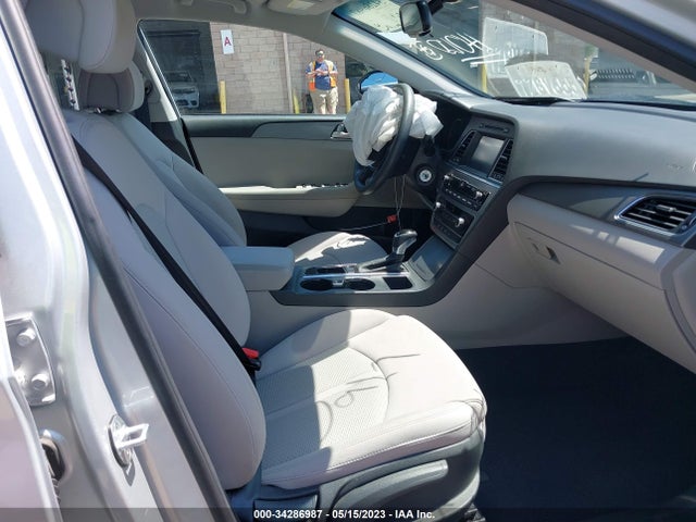 Hyundai SONATA SE 2017 5NPE24AF8HH565167 Image 6