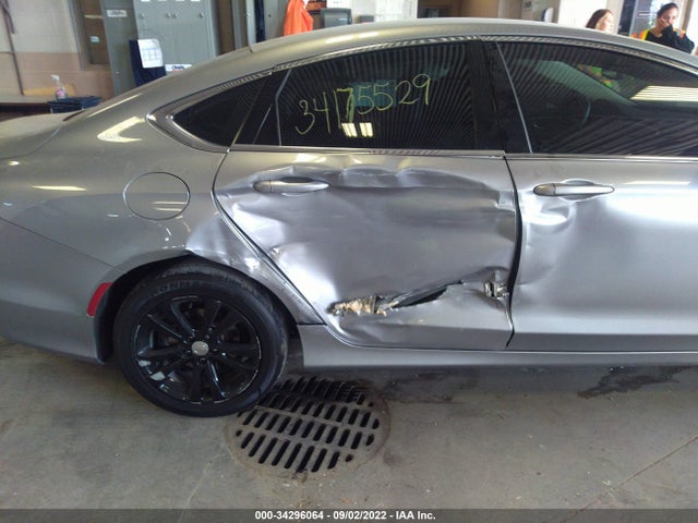 1C3CCCFB3GN188125 Chrysler 200 Touring