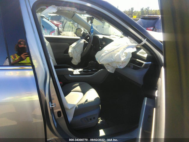 2022 Toyota Highlander, VIN: 5TDGZRBH3NS218286