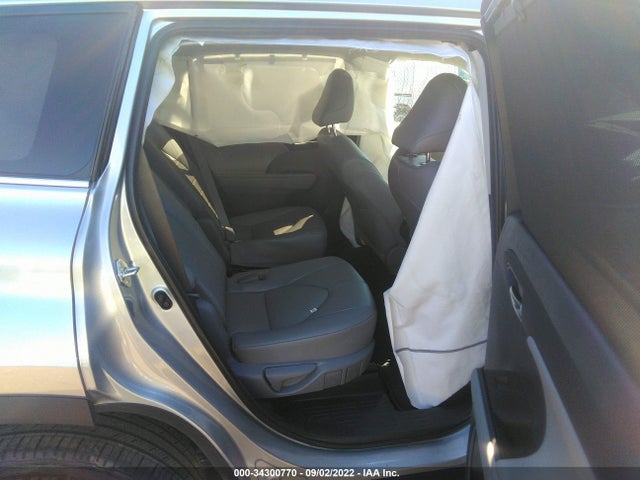 2022 Toyota Highlander, VIN: 5TDGZRBH3NS218286