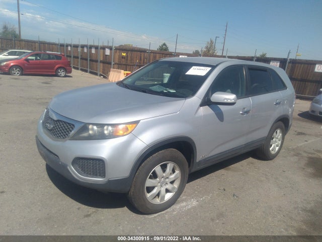 2011 KIA SORENTO LX VIN: 5XYKTCA16BG008688