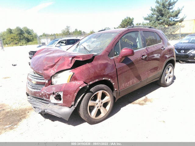 Chevrolet TRAX LTZ 2016 3GNCJMSB3GL196214 Image 2