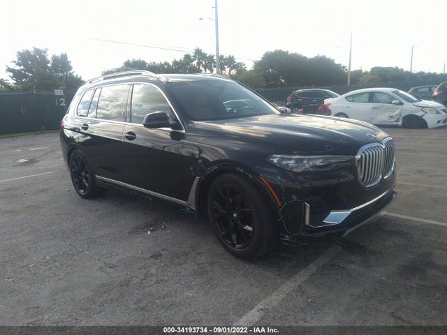 2021 BMW X7, VIN: 5UXCW2C04M9E27199