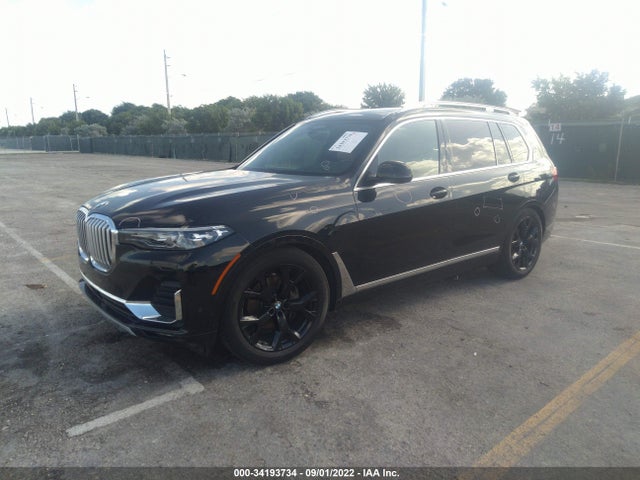 2021 BMW X7, VIN: 5UXCW2C04M9E27199