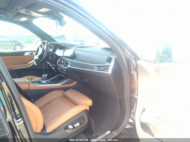 2021 BMW X7, VIN: 5UXCW2C04M9E27199