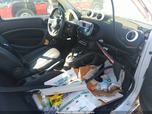 2017 Smart Fortwo, VIN: WMEFJ5DA4HK168555