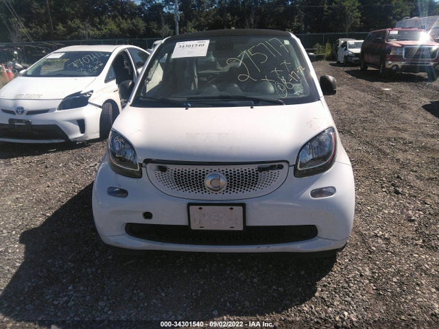 2017 Smart Fortwo, VIN: WMEFJ5DA7HK175905