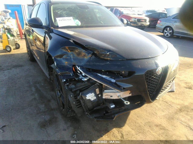 2019 Alfa Romeo Stelvio, VIN: ZASPAJAN3K7C43475