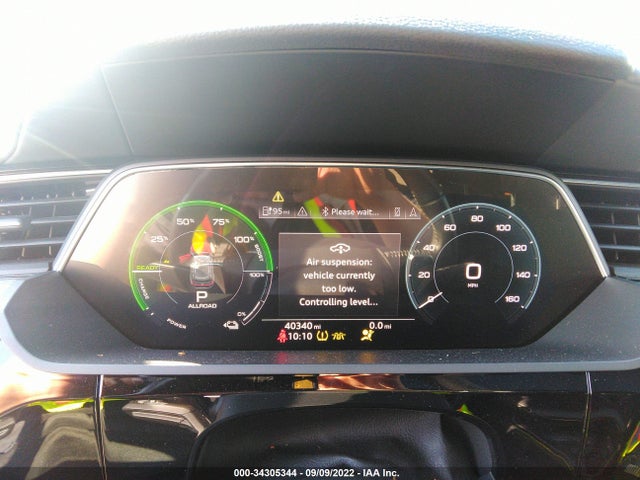 2019 Audi e-tron, VIN: WA1VAAGE3KB005866