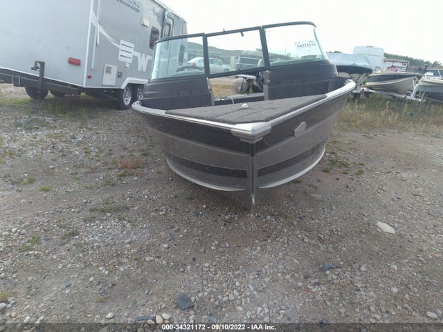 2021 LUND IMPACT VIN: LBBHP614I021