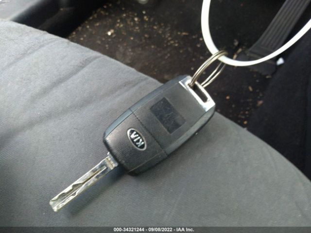 KNAGM4A71F5533358 KIA Optima Lx