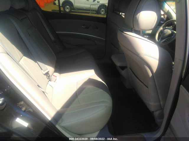 2018 Acura RLX, VIN: JH4KC1F58JC001291