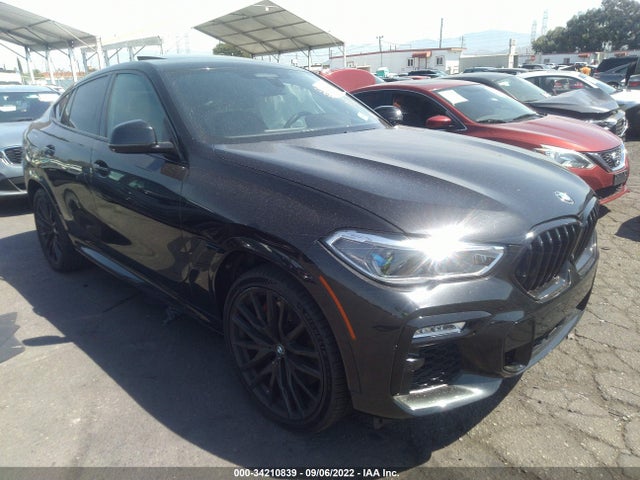 2021 BMW X6, VIN: 5UXCY8C04M9E32495