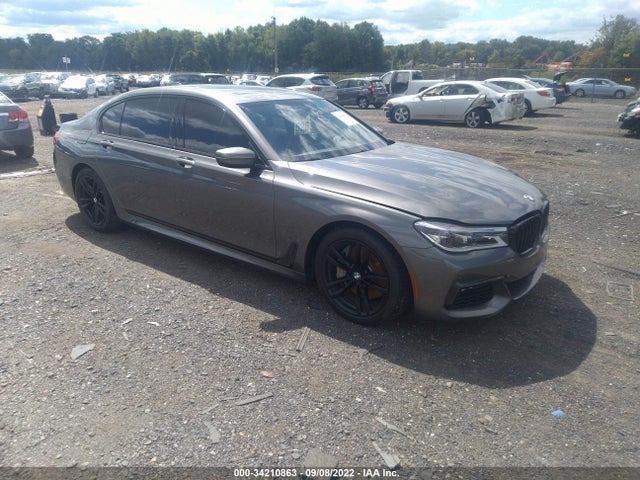 2018 BMW 7 Series, VIN: WBA7F2C51JB238636